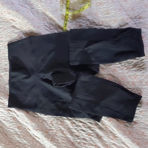 Lululemon black leggings - Picture 1 of 2